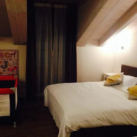 Casa Rosa 3*