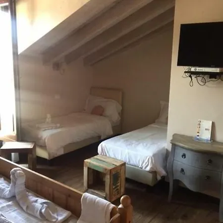 Casa Rosa 3* San Giuliano Milanese
